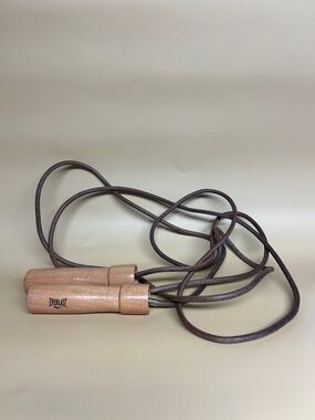 Everlast Leather Cord Jump Rope with Natural Wood Handles